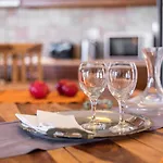Dendrilia & By Rodostamo Collection Vakantiehuis