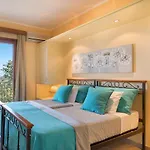 Vakantiehuis Dendrilia & By Rodostamo Collection Kassiopi