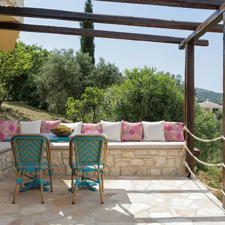 Dendrilia & By Rodostamo Collection